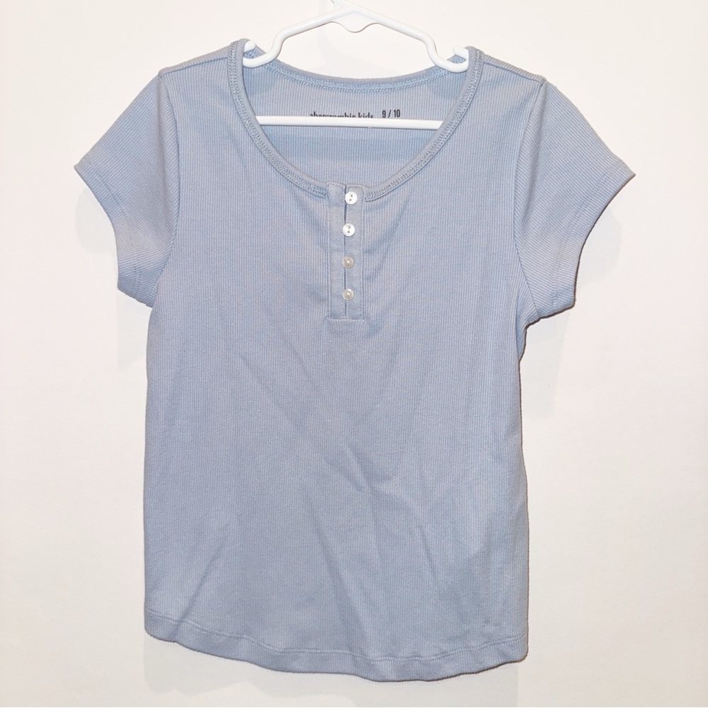Girl’s Abercrombie and Fitch Light Blue Short Sleeve Henley Top - SIZE 9/10